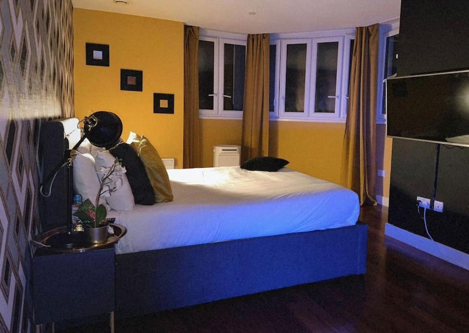 Cosy City Centre Apartment With Parking Μπέρμιγχαμ Εξωτερικό φωτογραφία